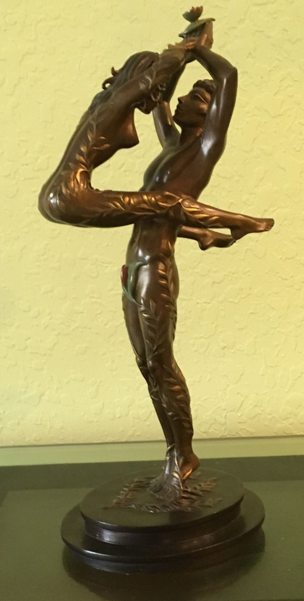 "Amants" bronze sculpture by Erte